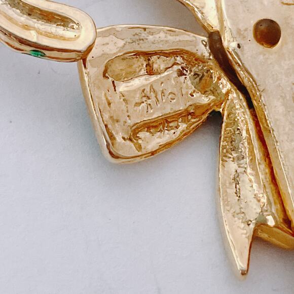 VTG Signed AAI Candy Cane Christmas Holiday Brooch Gold Tone Enamel Sparkling - Picture 8 of 11